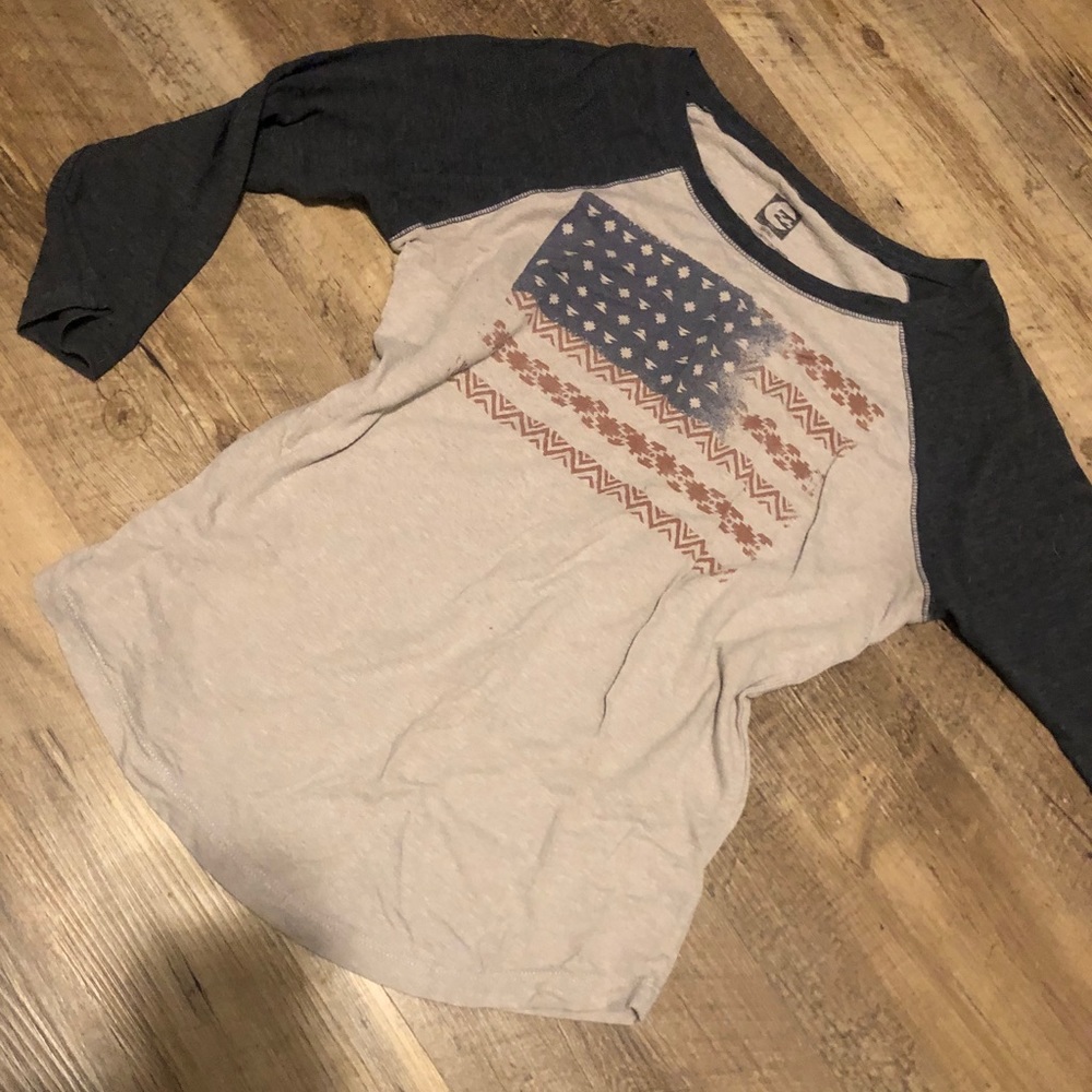 Billabong baseball tee